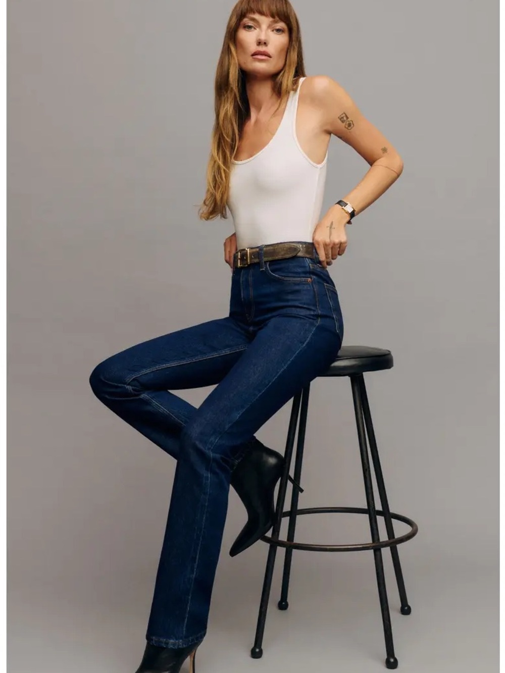 Reformation Jax Stretch High-Rise Straight Jeans Comfort Stretch in Seneca